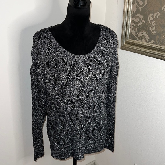 Jeans by Buffalo silver black metallic open knit crew neck sweater Sz M - Picture 1 of 7